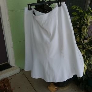 Skirt size 18